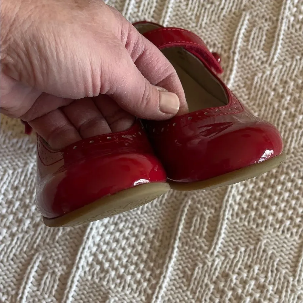 Footmates Emma Patent Leather in Richmond Red Size 1 Big Kid Medium Width